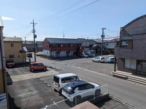 ファミール鎌田 201号-13