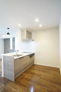 センターフィールド森合町 205号-5