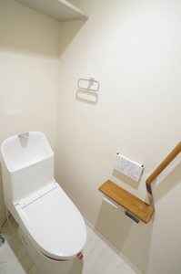 センターフィールド森合町 205号-8