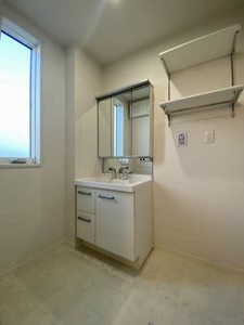 ヴィータ森合町 101号-8