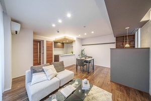 Ｋ－ｃｒａｔ 305号-6