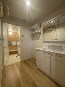 Ｒａｓｓｕｒｅｒ 301号-8