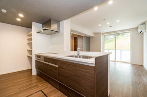 ＢＥＲＥＯ高森 103号-2