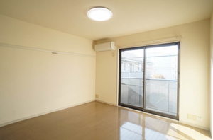 カオリーモ青山 B 201号-2