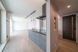 シャーメゾンコア大手町 305号-4