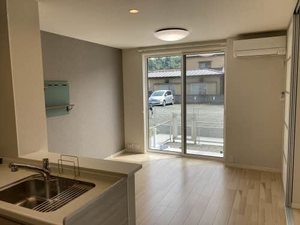 ウィステリア小島町 105号-2