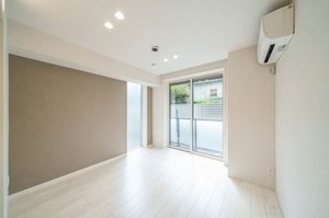 Ａｌｂｅｍａｒｌｅ錦町 102号-2