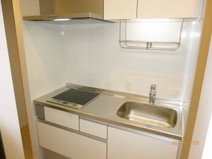 シャーメゾン桜通り二高前 102号-3