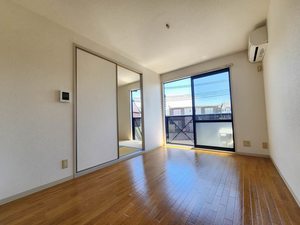 ラークヒルズ C 203号-2