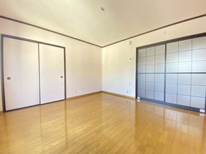 カーム・クウォーターB 202号-6