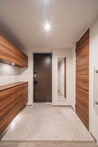 Ｐｒｏｍｅｎａｄｅ上杉 301号-5