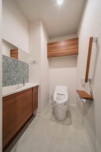 Ｐｒｏｍｅｎａｄｅ上杉 301号-7