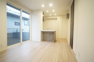 シャーメゾン　サリーレ 202号-3