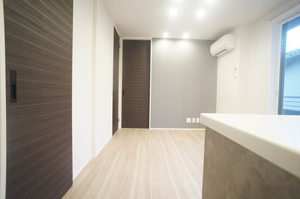 シャーメゾン　サリーレ 202号-4