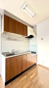 シャーメゾン大宮　Ⅱ番館 201号-4