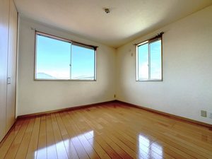 ディアス国見町 201号-8