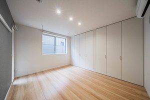 Ａｌｂｅｍａｒｌｅ上杉 101号-5