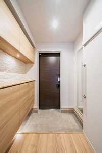 Ａｌｂｅｍａｒｌｅ上杉 101号-8