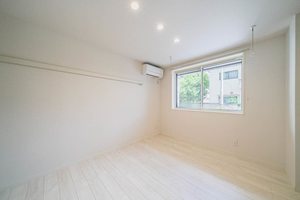 Ａｌｂｅｍａｒｌｅ上杉 102号-5