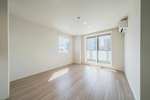 Ａｌｂｅｍａｒｌｅ上杉 301号-3