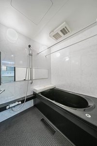 Ａｌｂｅｍａｒｌｅ上杉 303号-8