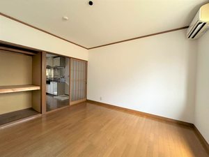 アーバンステージ 102号-3