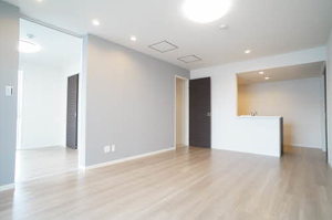 シャーメゾン成田町 301号-5