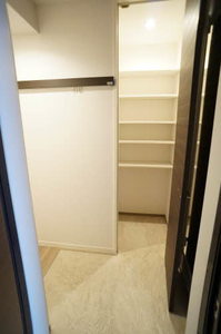 シャーメゾン成田町 303号-4