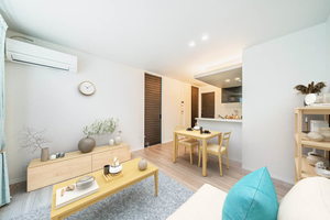 Ｃａｍｅｌｏｔ　Ｅａｓｔ 202号-4