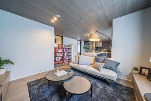 Ｃａｍｅｌｏｔ　Ｅａｓｔ 402号-5