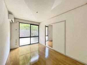 ヴィラージュ折立 102号-2