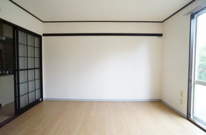 プチ・ラフォーレ 102号-3