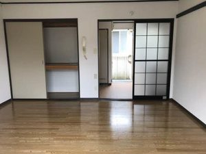 プチ・ラフォーレ 201号-2