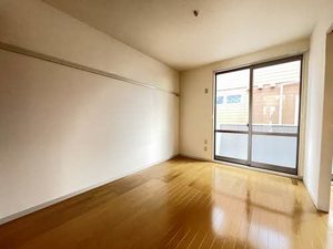 ヴィラージュ・Ｓ 102号-6