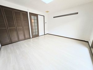 クレストM 302号-2