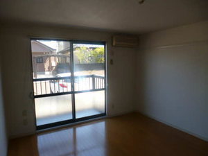 エンゼルハイツ中山 102号-2