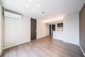 Ｆｏｒｅｎａ上杉６丁目 203号-8