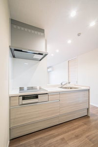 Ｆｏｒｅｎａ上杉６丁目 302号-6