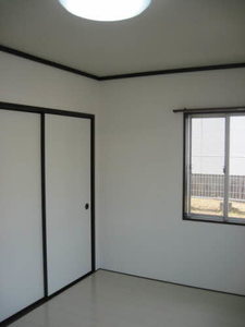 メゾン東栄 102号-2