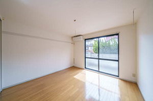 シャルマン西勝山 103号-2