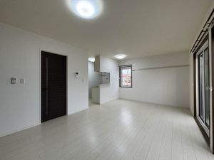 メゾンド・エストエール　Ａ 102号-1