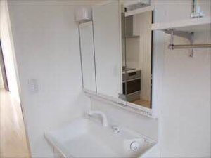 クオリスタ大学病院前 103号-8