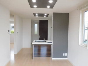 クオリスタ大学病院前 108号-4