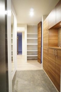 Ｓｅｒｄｉｎａ万世町 301号-6