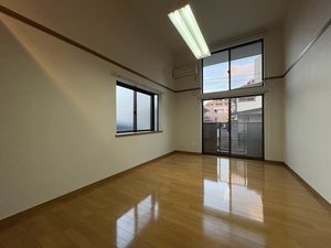 タウンコートエイト 105号-1