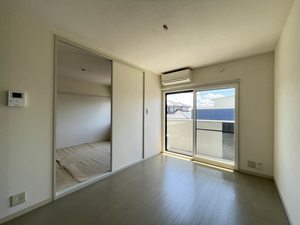 ラフィネ小石田 201号-2