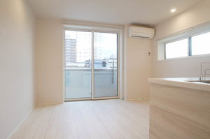 シャーメゾン コア八日町 106号-4