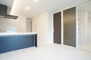 シャーメゾン コア八日町 204号-2