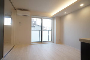 シャーメゾン コア八日町 204号-4