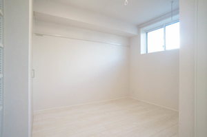 シャーメゾン コア八日町 204号-6